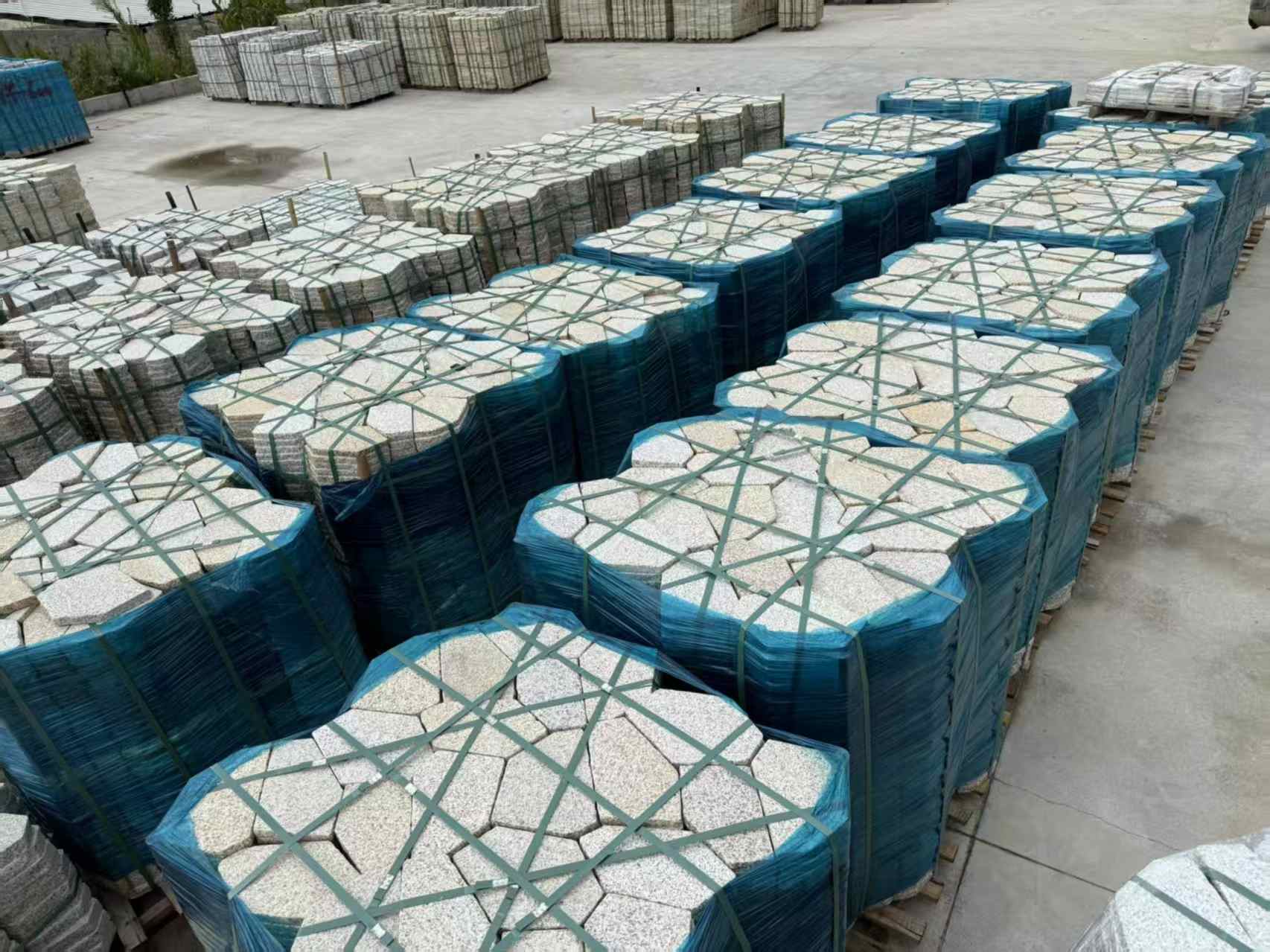 韶关黄金麻冰裂纹 碎拼