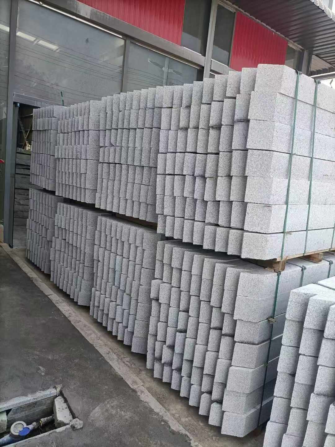 韶关芝麻白树围石 树池