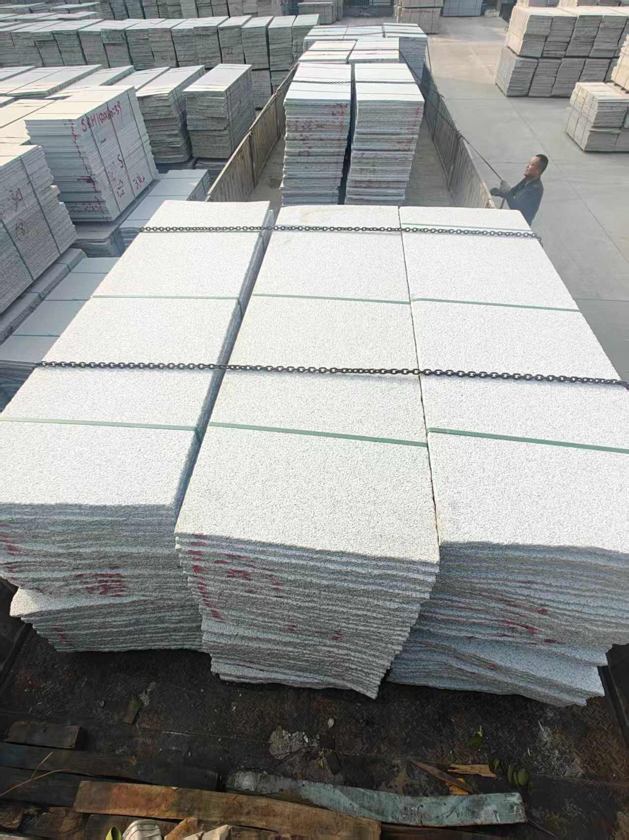 韶关芝麻白毛板，石材毛板