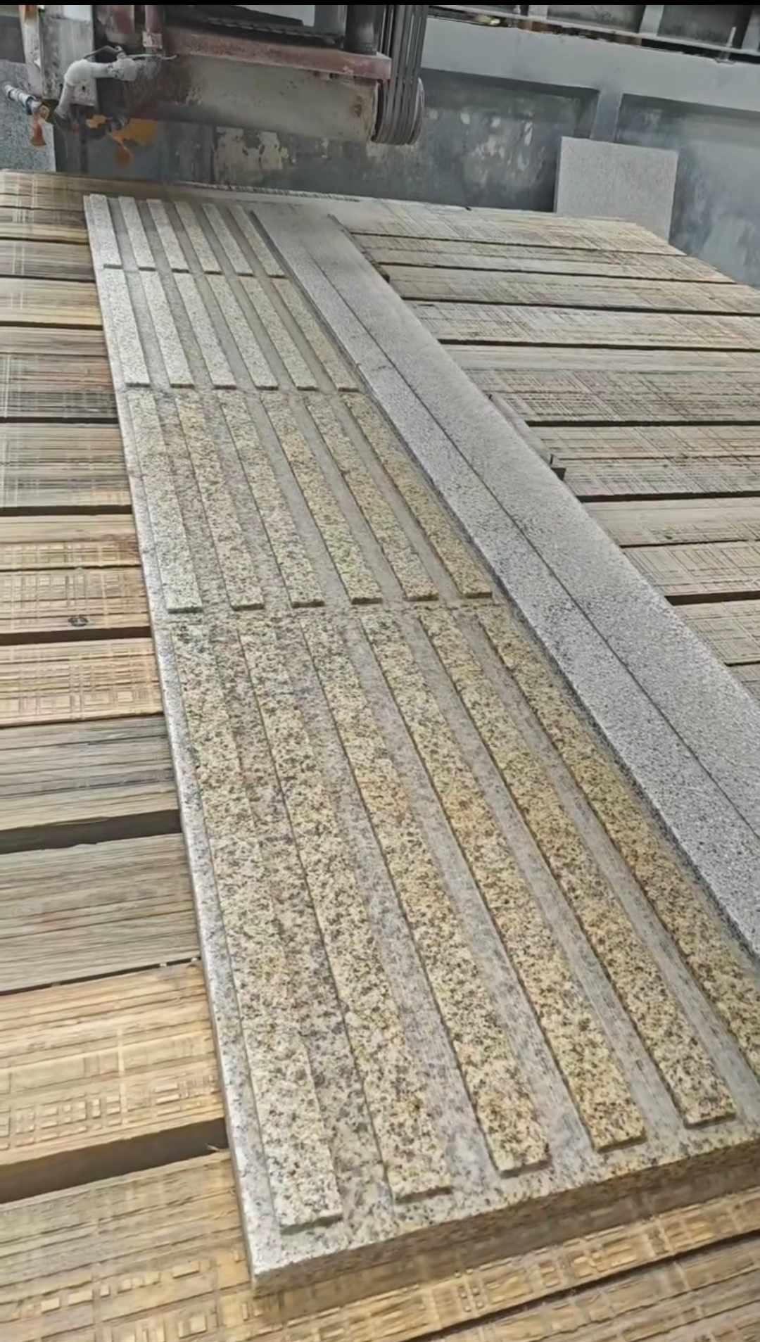 韶关黄金麻盲道石 盲条