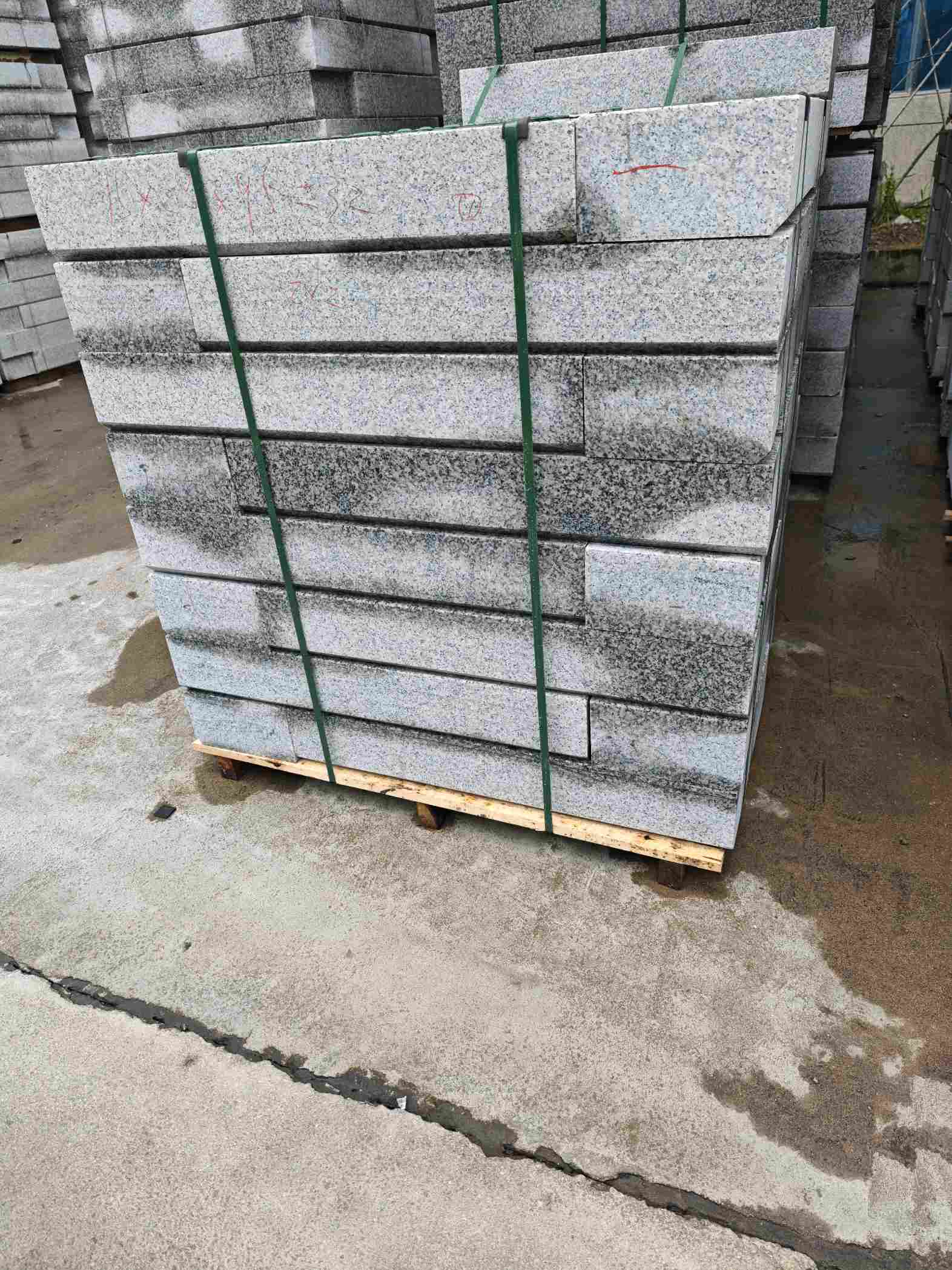 韶关芙蓉白路牙石，马路牙子